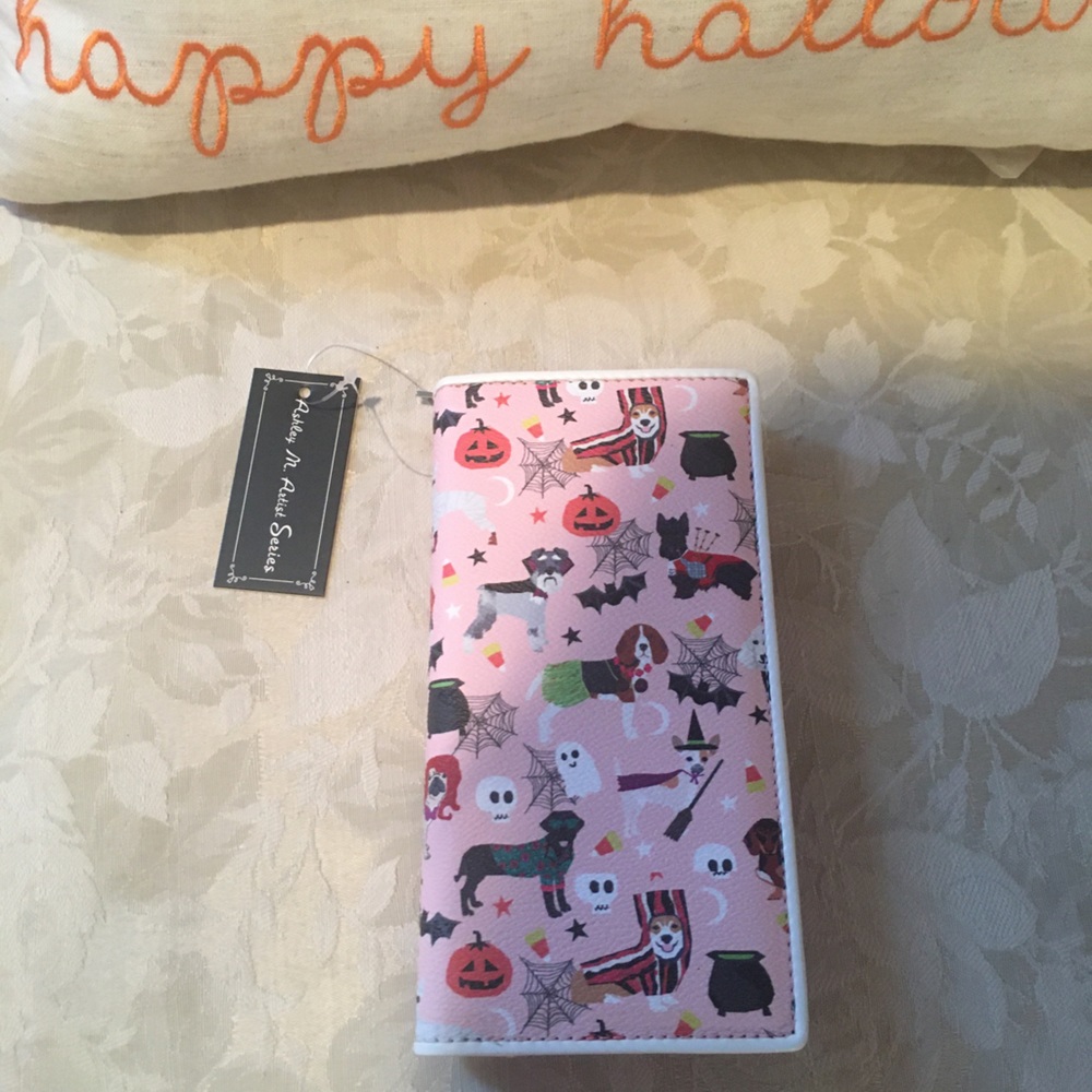 NWT Halloween 🎃 🐶 Themed puppy wallet